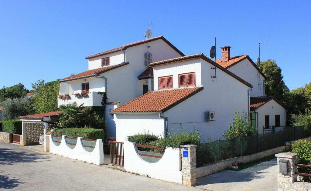 P&D Apartments Fažana Exterior foto